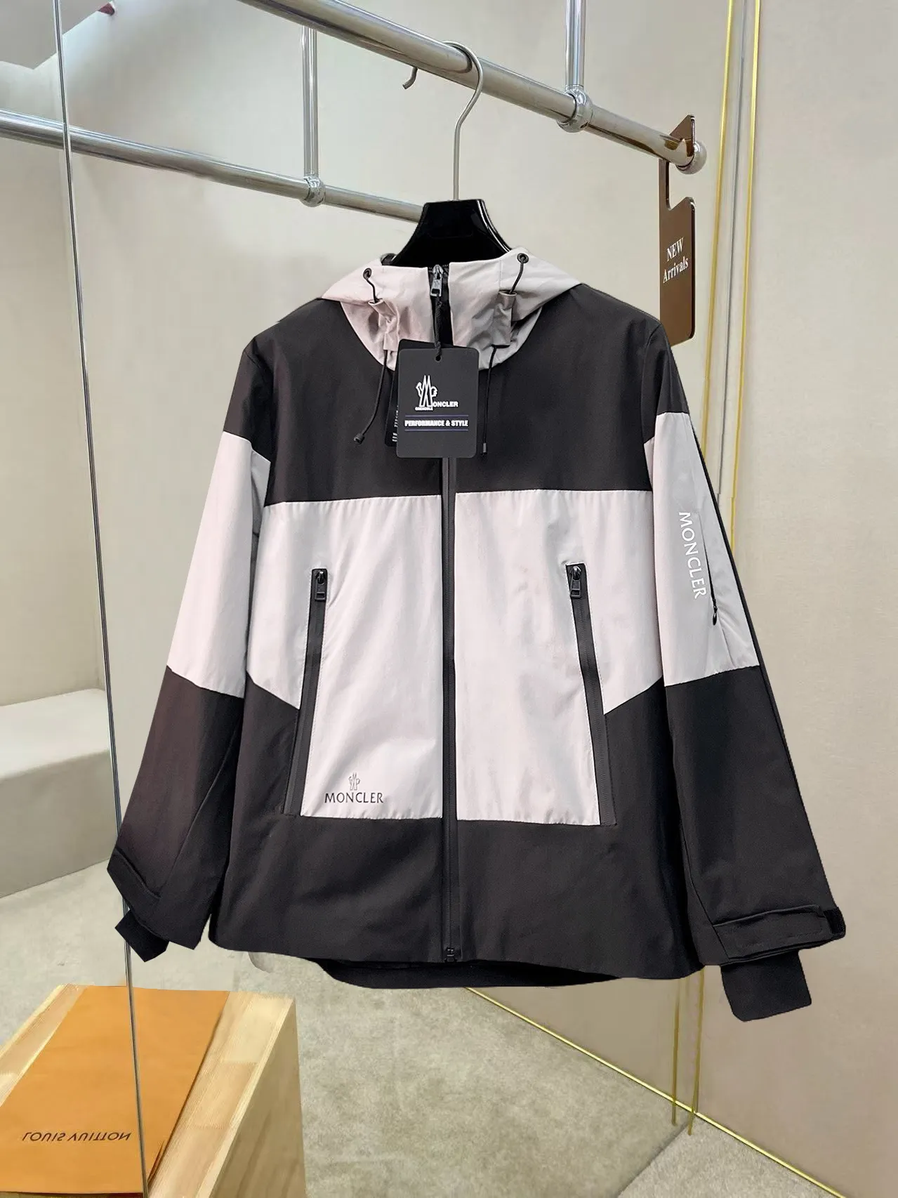 Same Style， ， 2026 New Arrival ， Original Premium Breathable ， ， ， Quality。 ， Sizes：M～3XL
